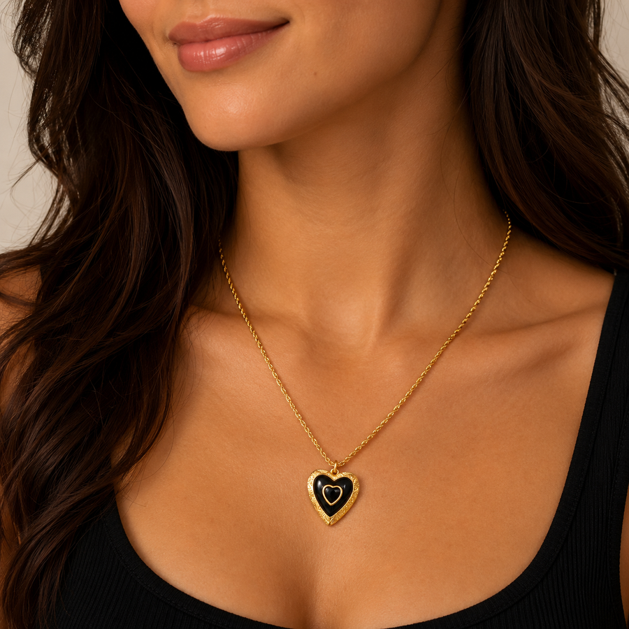Amore necklace (handmade)