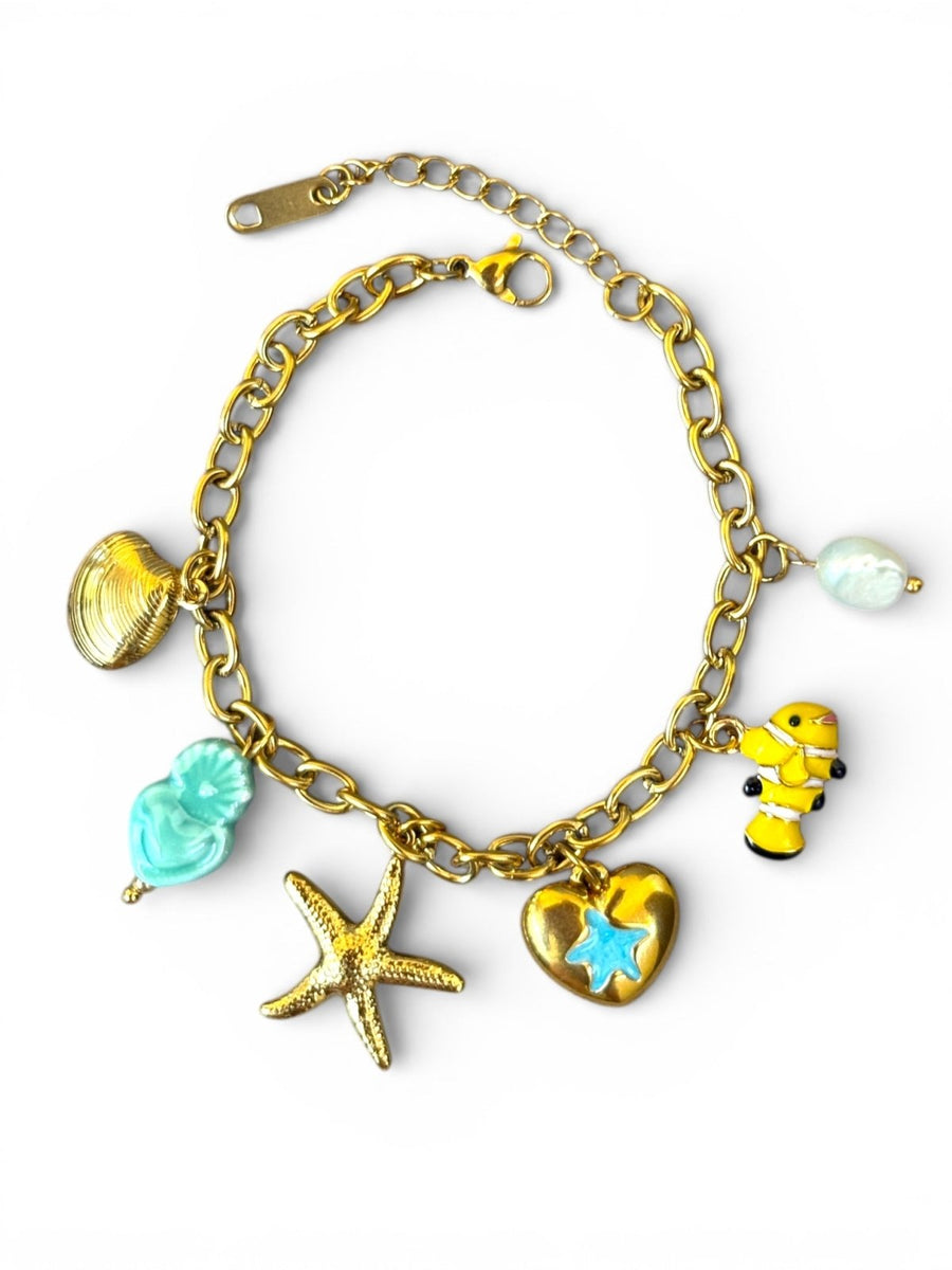 Charm Avenue Abigail charm bracelet - 18k gold plated - Shop women's at Charm Avenue