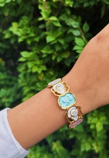 Charm Avenue Addison cuff - 18k gold plated - Shop women's at Charm Avenue