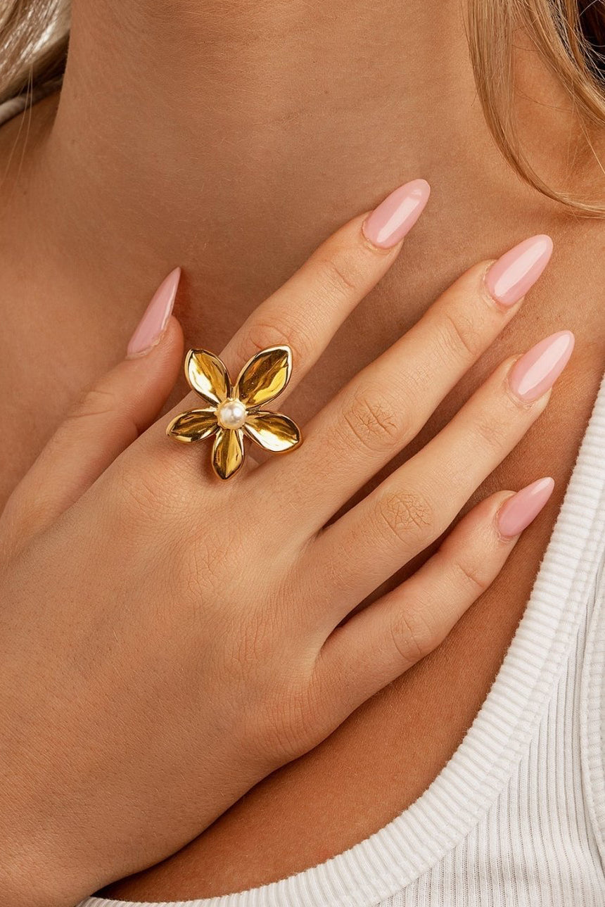 Charm Avenue Candice ring - 18k gold plated - Shop women's at Charm Avenue