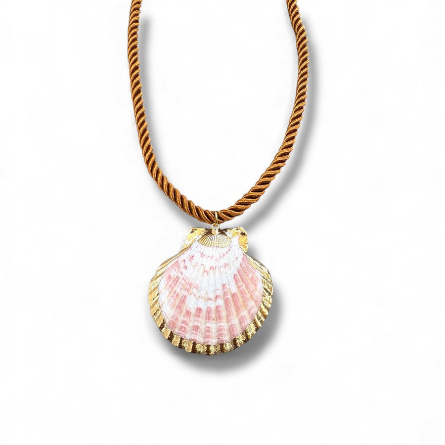 Charm Avenue Clam necklace - 18k gold plated - Shop women's at Charm Avenue