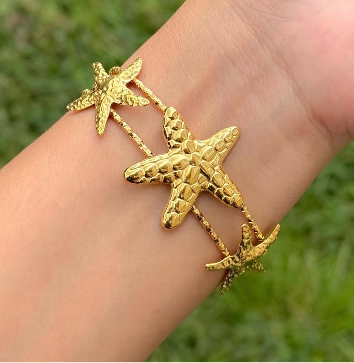 Charm Avenue Khloe cuff bracelet - 18k gold plated - Shop women's at Charm Avenue