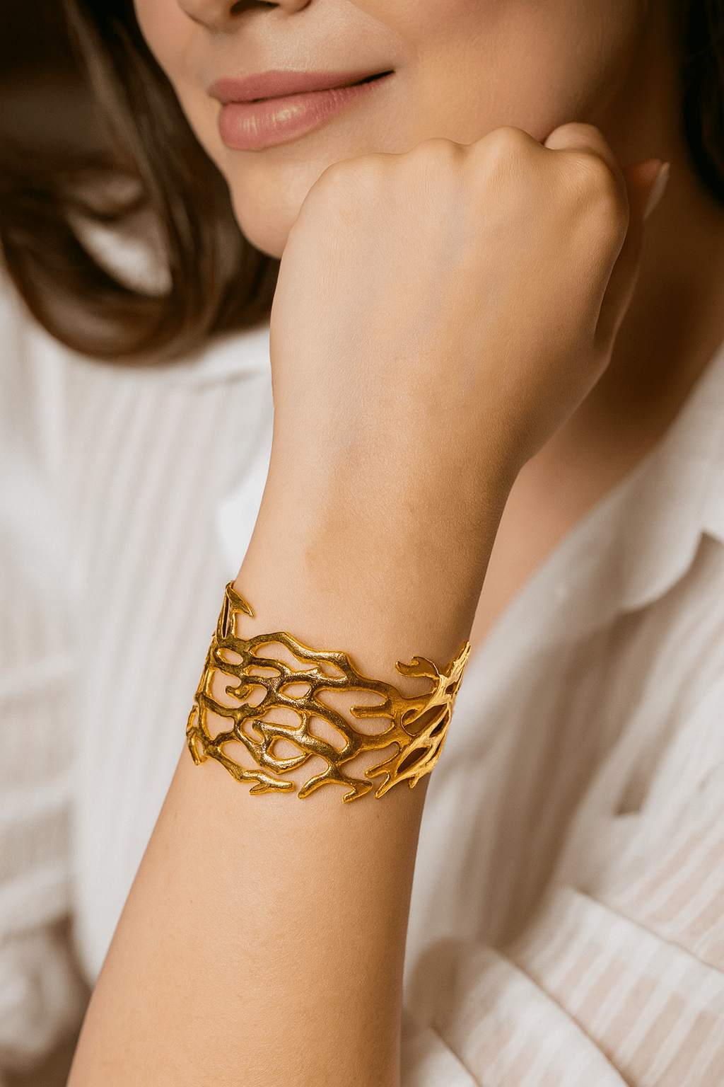 Charm Avenue Kristen cuff bracelet - 18k gold plated - Shop women's at Charm Avenue