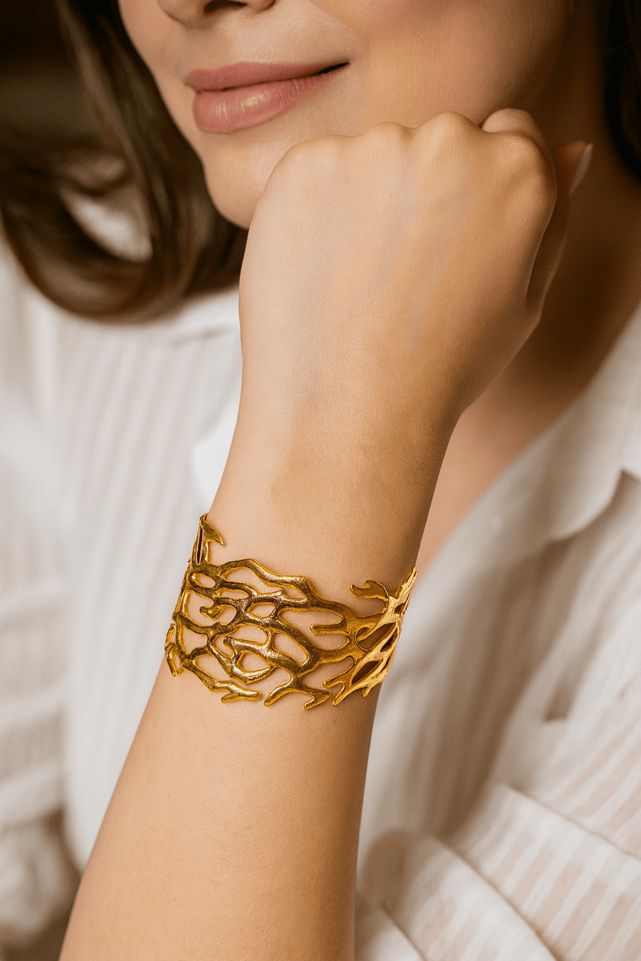 Charm Avenue Kristen cuff bracelet - 18k gold plated - Shop women's at Charm Avenue