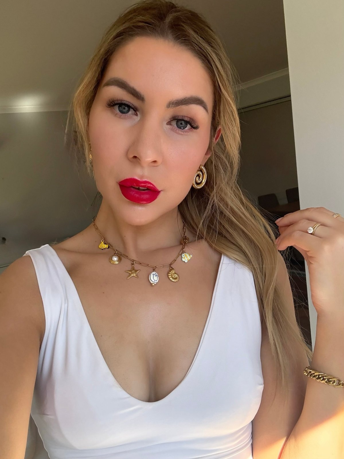 St Lucia Boutique Kylah large swirl earring - 18k gold plated - Shop women's at Charm Avenue