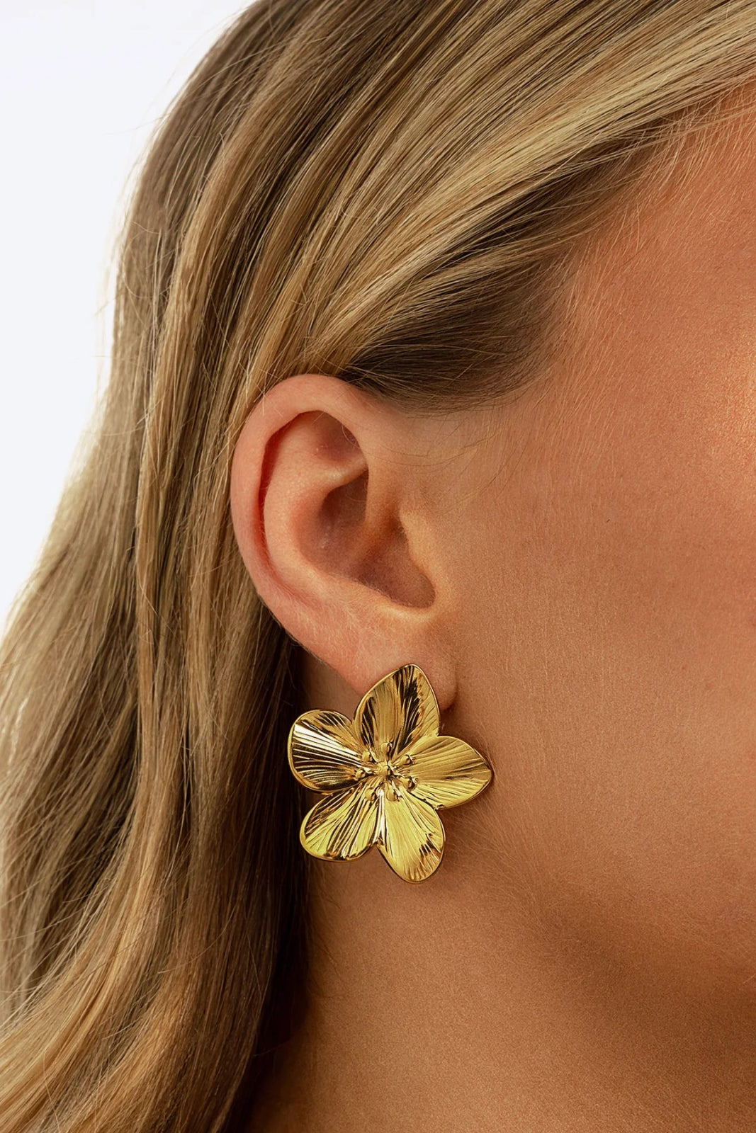 St Lucia Boutique Lily statement stud earring - 18k gold plated - Shop women's Accessories at Charm Avenue