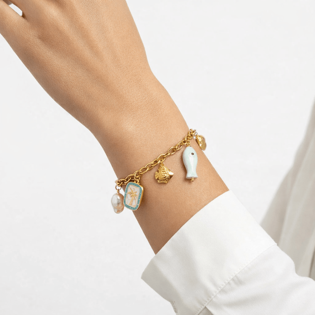 Charm Avenue Louanne charm bracelet - 18k gold plated - Shop women's at Charm Avenue