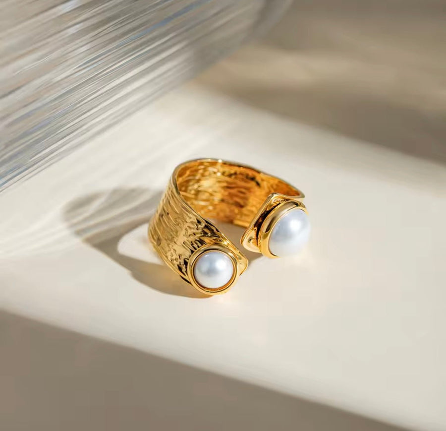 Charm Avenue Romeo ring - 18k gold plated (adjustable) - Shop women's at Charm Avenue