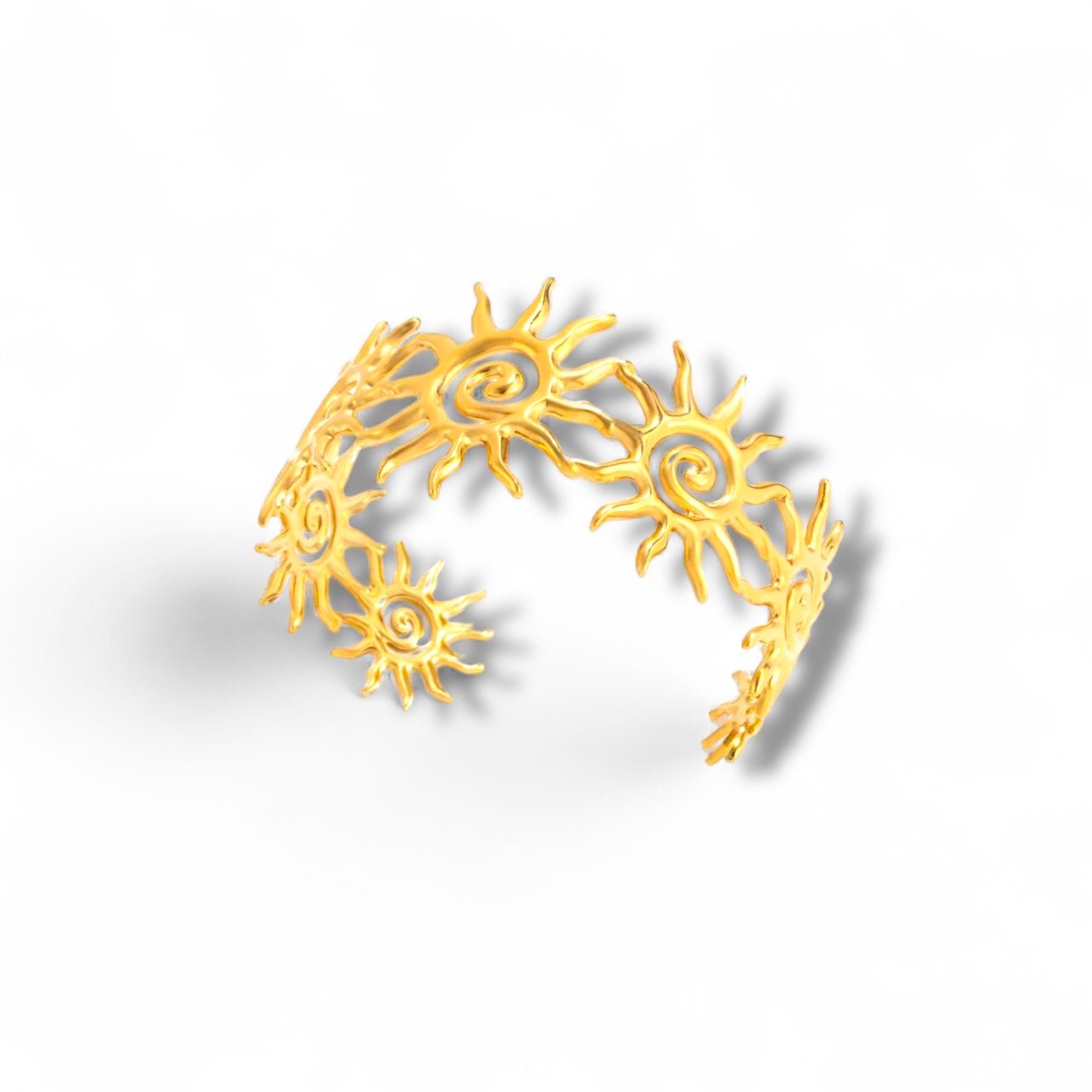 Charm Avenue Solar cuff bracelet - 18k gold plated - Shop women's at Charm Avenue