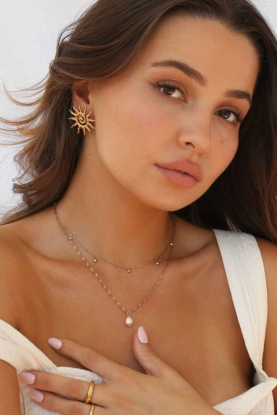 Charm Avenue Solar earrings - 18k gold plated - Shop women's at Charm Avenue