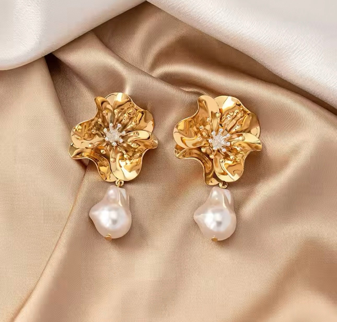 St Lucia Boutique Sunny flower earring - Shop women's at St Lucia Boutique