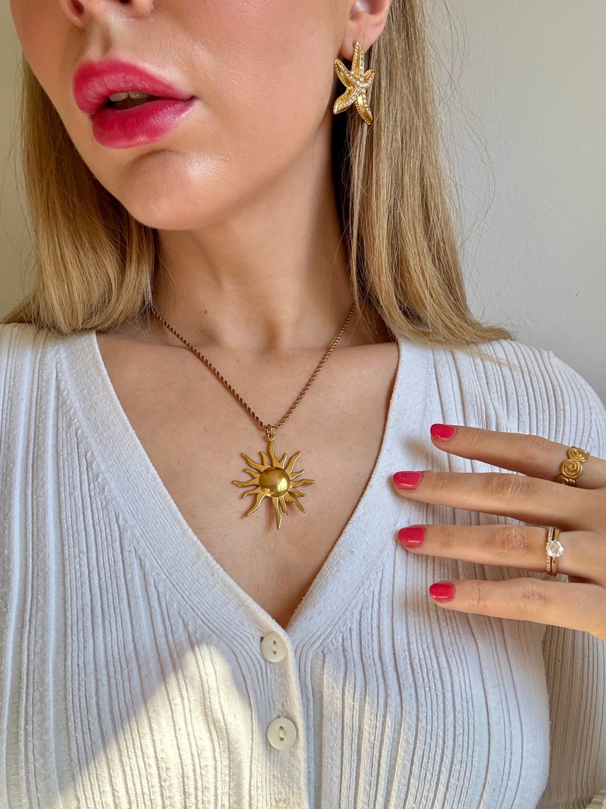 Charm Avenue Sunrise necklace - Shop women's Accessories at Charm Avenue