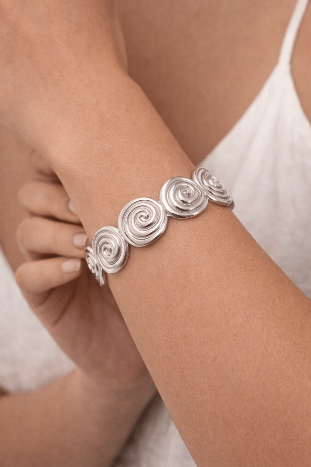 Charm Avenue Swirl cuff bracelet - silver - Shop women's at Charm Avenue