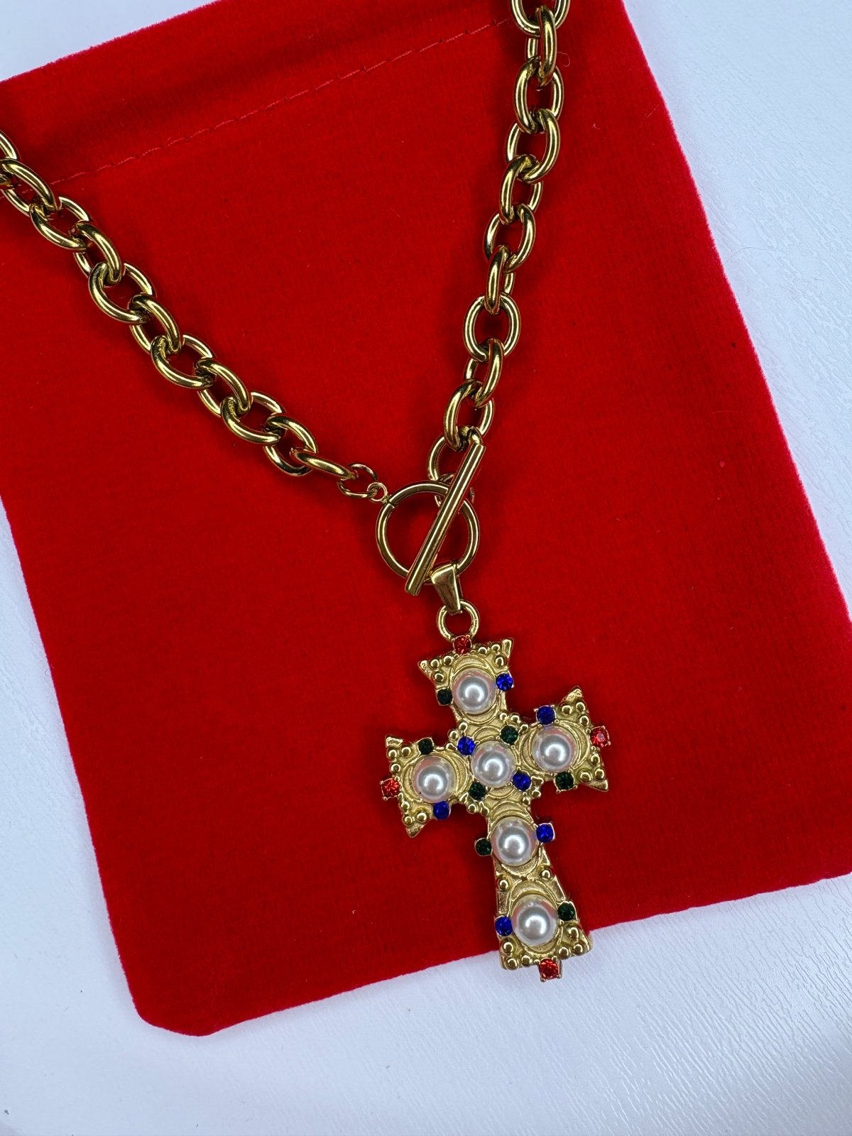 Charm Avenue Vintage cross necklace - 18k gold plated - Shop women's at Charm Avenue