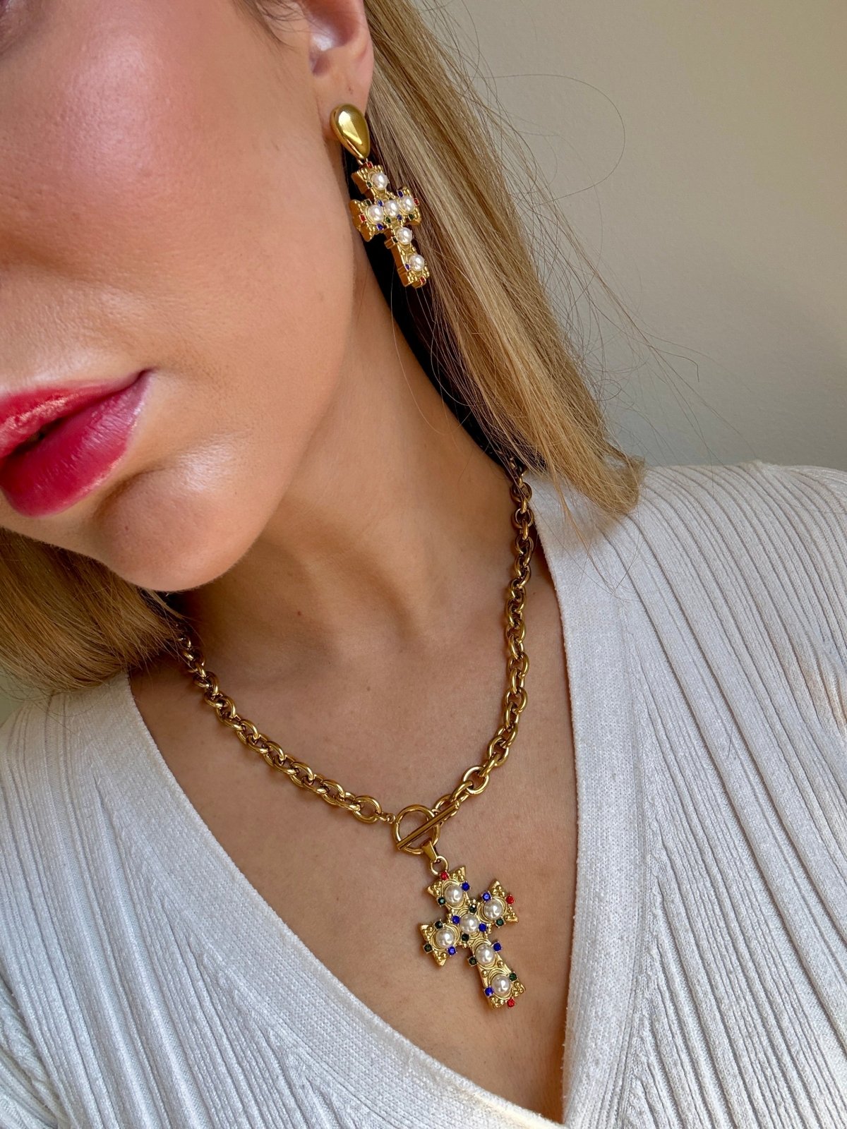 Charm Avenue Vintage cross necklace - Shop women's at Charm Avenue